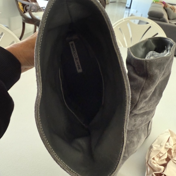 Manolo Blahnik Grey Slouchy Leather Ankle Boots - Picture 8 of 8